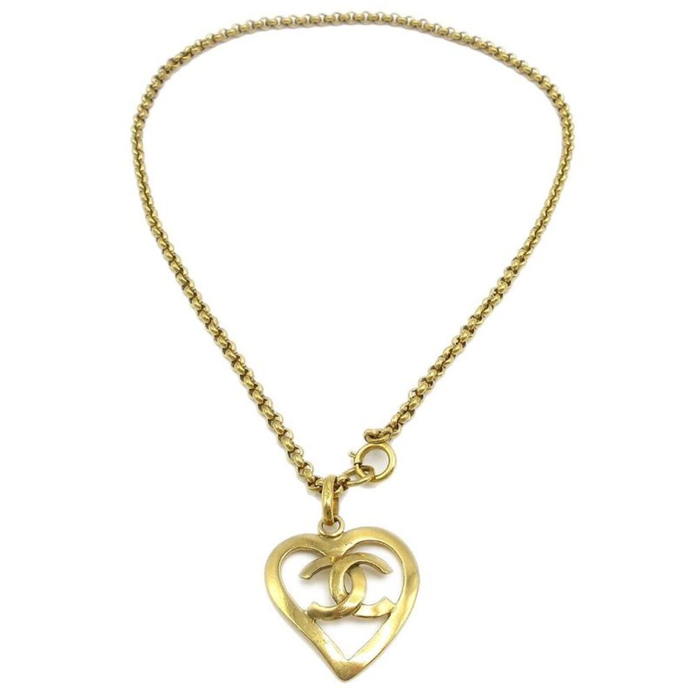 Chanel Cc Heart Pendant Metal Gold Gold_Plated Necklace Jewelry